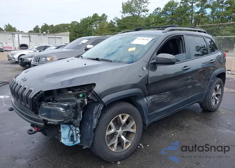 2017 Jeep Cherokee Trailhawk 4X4 z USA, uszkodzony, nr VIN 1C4PJMBS4HW647155